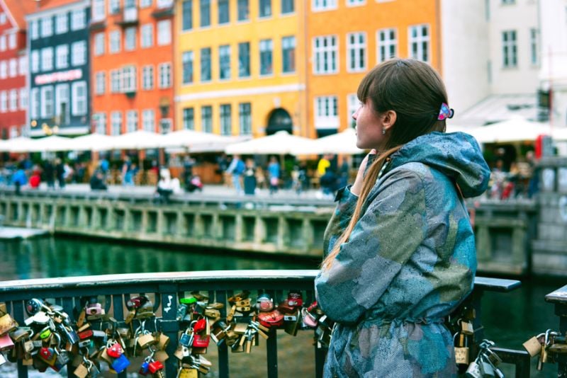 女性独自在哥本哈根旅行